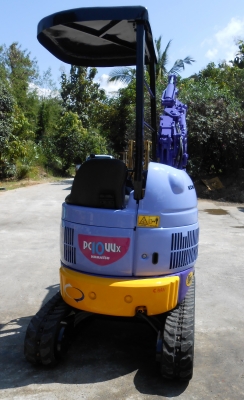 ขายรถขุดขนาดเล็ก KOMUTSU PC10-UU -3 รุ่น3 ใส่ท้ายรถปิคอัพได้