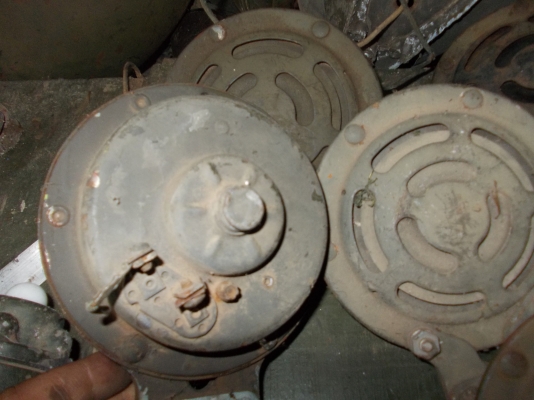 m601 ขายแตร  m151  ใส่ได้กับจี๊ปทุกรุ่น