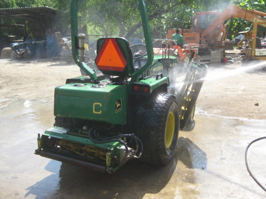 ขายรถตัดหญ้า JOHN DEERE 856 สามแก๊งค์ พร้อมใช้งาน