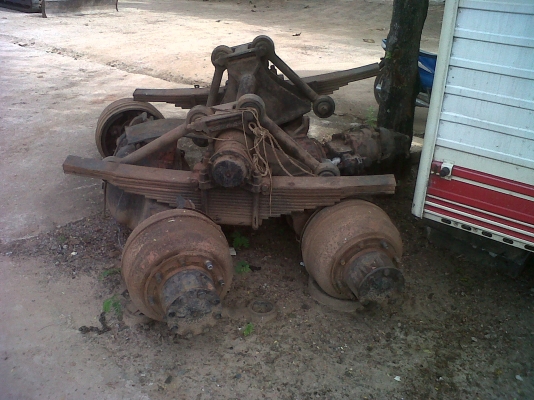 ขายชุดเพลาโบกี้ NISSAN UD CW30m ครบทั้งชุด สภาพสวยพร้อมใช้ ติดต่อได้ที่คุณ อ๊อฟ พิจิตร 086-737-9991