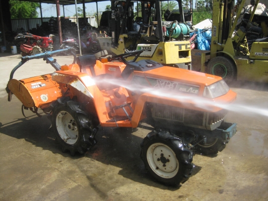 ขายรถไถ KUBOTA XB-1 4WD พร้อมใช้งาน