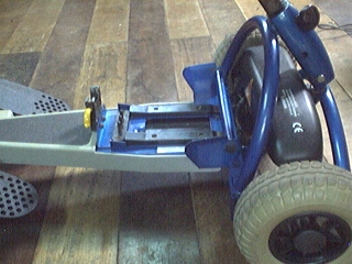 ขายรถวิลแชร์3ล้อไฟฟ้าพับเก็บได้น้ำหนักเบา