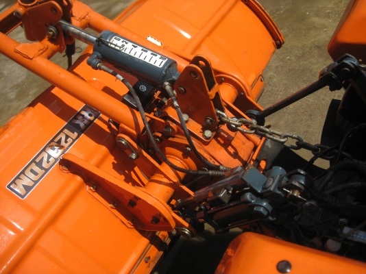 ขายรถไถ KUBOTA ZB1402M 4WD พร้อมใช้งาน ขายรถไถ KUBOTA ZB1402M 4WD พร้อมใช้งาน