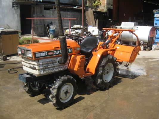 ขายรถไถ KUBOTA ZB1402M 4WD พร้อมใช้งาน ขายรถไถ KUBOTA ZB1402M 4WD พร้อมใช้งาน