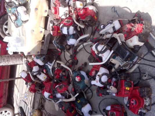 ขายเหมาหมดครับ ไม่เเยก ขายตามสภาพ มาก่อนรับไปครับ ของใหม่ จมน้ำ