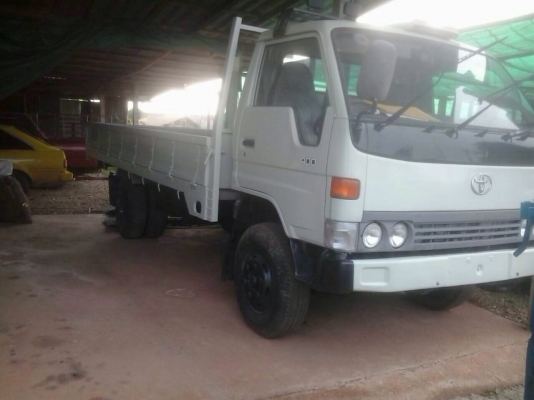 Toyota ไดน่า 6 ล้อใหญ่ 3ใบปัด Toyota ไดน่า 6 ล้อใหญ่ 3ใบปัด