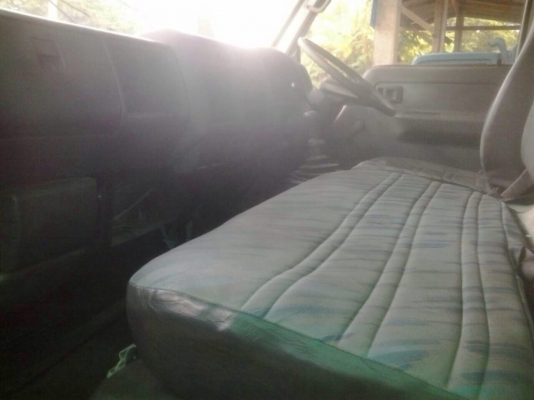 Toyota ไดน่า 6 ล้อใหญ่ 3ใบปัด Toyota ไดน่า 6 ล้อใหญ่ 3ใบปัด