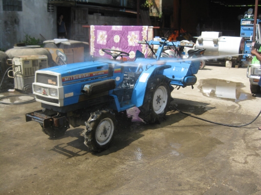 ขายรถไถ MITSUBISHI MT1401D 4WD พร้อมใช้งาน ราคา 80,000บาท ขายรถไถ MITSUBISHI MT1401D 4WD พร้อมใช้งาน ราคา 80,000บาท