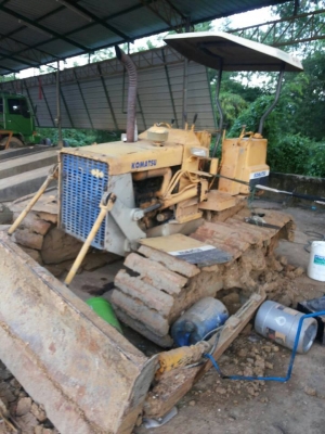 D2-5 KOMUTSU  เอียงใบมีดซ้ายขวา 3 ทิศทาง