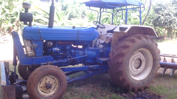 FORD 6610 T6 เอกสารเล่มทะเบียนพร้อมโอน อุปกรณ์2ชุด รถสภาพพร้อมใช้งาน