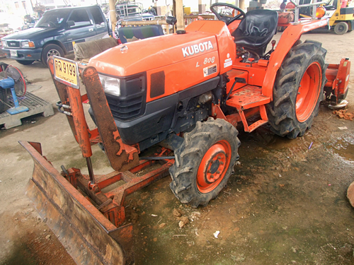 ขายรถไถคูโบต้า4WDอุปกรณ์ครบชุดใช้งานได้เลย(มีฝานครบชุด)ราคา336,000 บาท