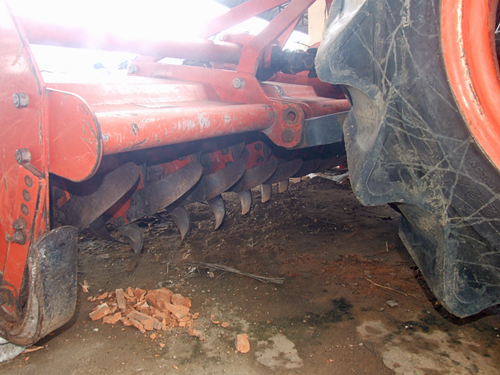 ขายรถไถคูโบต้า4WDอุปกรณ์ครบชุดใช้งานได้เลย(มีฝานครบชุด)ราคา336,000 บาท