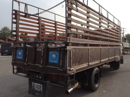 ขายHINO KM350 เครื่อง110 แรงม้า กระบะไม้ยาว 5.50 เมตร เกียรดี เฟืองท้ายใหญ่ ซัซซีสวย เครื่องกำลังดี ขับดี ใช้งานอยู่ปรกติ ขาย 175,000 บาท ขายHINO KM350 เครื่อง110 แรงม้า กระบะไม้ยาว 5.50 เมตร เกียรดี เฟืองท้ายใหญ่ ซัซซีสวย เครื่องกำลังดี ขับดี ใช้งานอยู่ปรกติ ขาย 175,000 บาท