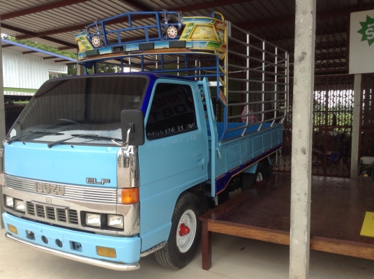 ขาย อีซูซุสี่ล้อ รถห้างแท้ เครื่อง 110 แรง (ติดเวลา) แนบหน้า-หลัง 280,000