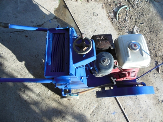 ขายเครื่องตัดพื้นถนน