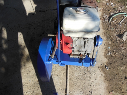 ขายเครื่องตัดพื้นถนน