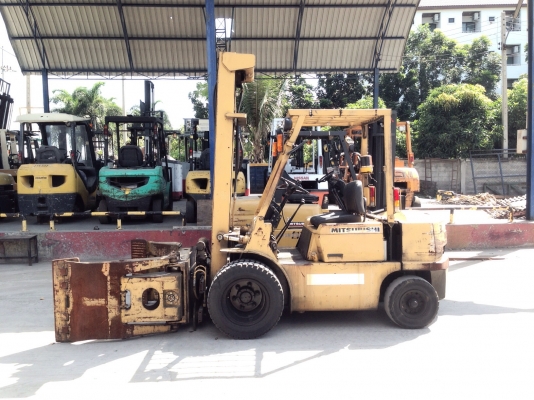 ***ขายรถยก***MITSUBISHI FD25 เสา4เมตร รถสวยเครื่องดีเกียร์ดี