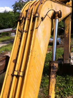 โกมัสสุ 200 รุ่น 3 รถอยู่หาดใหญ่ สภาพพร้อมใช้งาน