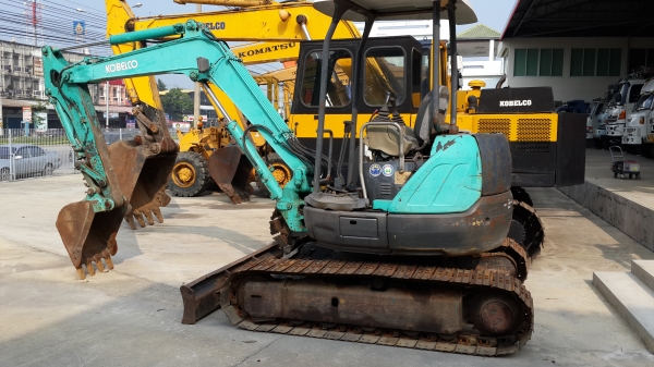 ขาย รถขุดแทรคเหล็ก KOBELCO PC 45 ราคา 520,000 โทร 081-8507085 (เอ)