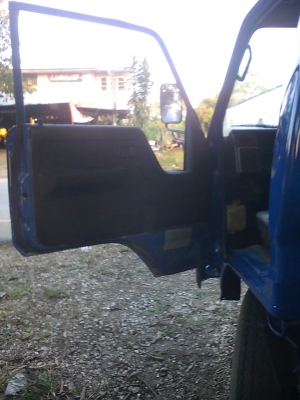 รถแท้ห้างๆหกล้อไดน่า  115 แรงติดเครนทานาโด2.9 ตันรถสวยแจ่มๆ