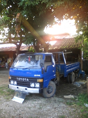 รถแท้ห้างๆหกล้อไดน่า  115 แรงติดเครนทานาโด2.9 ตันรถสวยแจ่มๆ