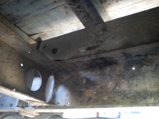 รถแท้ห้างๆหกล้อไดน่า  115 แรงติดเครนทานาโด2.9 ตันรถสวยแจ่มๆ