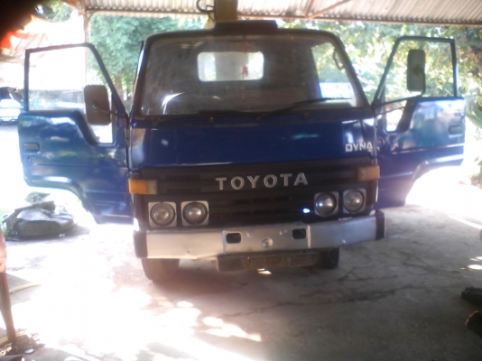 รถแท้ห้างๆหกล้อไดน่า  115 แรงติดเครนทานาโด2.9 ตันรถสวยแจ่มๆ