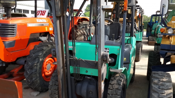 FORKLIFT - MITSUBISHI GRENDIA เสาสูง 3.5 เมตร ขนาด 2.5 ตัน เกียร์ออโต้ ราคา 390,000  โทร 081-8507085 (เอ)