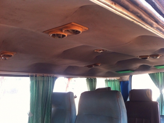 ขายด่วน!! รถตู้ toyota เครื่องนอก เครื่องแน่นดีมาก รถใช้งานทุกวัน เอกสารเล่มทะเบียนพร้อมโอน ขายด่วน!! รถตู้ toyota เครื่องนอก เครื่องแน่นดีมาก รถใช้งานทุกวัน เอกสารเล่มทะเบียนพร้อมโอน