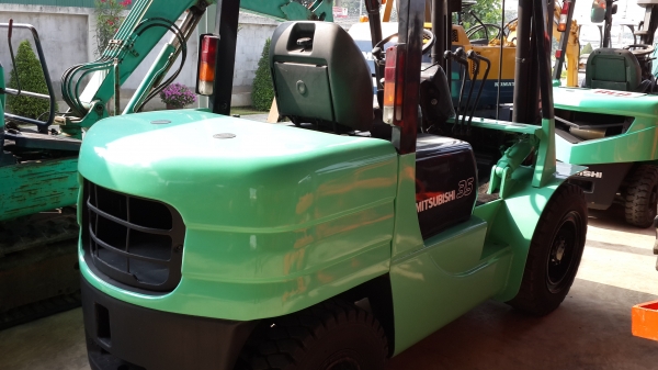 FORKLIFT - MITSUBISHI GRENDIA เสาสูง 3.5 เมตร ขนาด 3.5 ตัน ดีเซล เกียร์ออโต้ ราคา 450,000  โทร 081-8507085 (เอ)