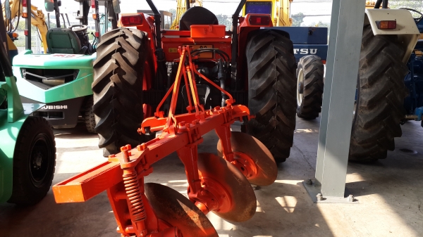 ขายรถไถ KUBOTA M9000 สภาพสวยพร้อมใช้งาน ราคา 650,000 โทร 081-8507085 (เอ) ขายรถไถ KUBOTA M9000 สภาพสวยพร้อมใช้งาน ราคา 650,000 โทร 081-8507085 (เอ)