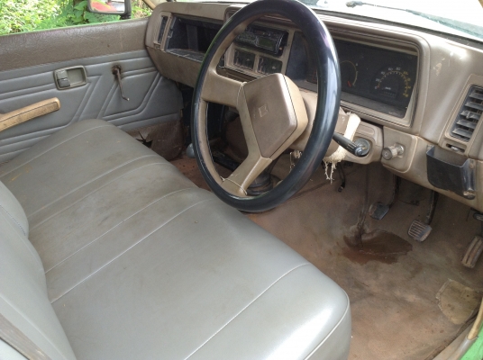 ขาย ISUZU KB เครื่อง 2500 ฝาทอง รถใช้งานอยู่ทุกวัน เพิ่งฟิตเครื่องมาใหม่ คัสซีสวย ล้อแม็ก ยางสวยทั้ง 4 เส้น ทะเบียนเต็มพร้อมโอน ราคาต่อรองได้ครับ ขาย ISUZU KB เครื่อง 2500 ฝาทอง รถใช้งานอยู่ทุกวัน เพิ่งฟิตเครื่องมาใหม่ คัสซีสวย ล้อแม็ก ยางสวยทั้ง 4 เส้น ทะเบียนเต็มพร้อมโอน ราคาต่อรองได้ครับ