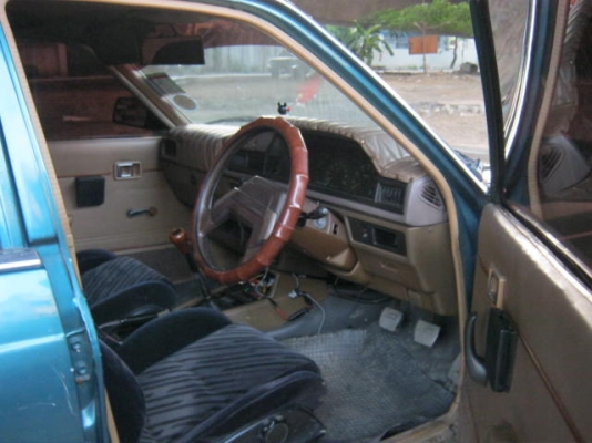 toyota ลิฟแบค5ประตูบางๆเดิมๆคลาสิค พวงมาลัยเพาเวอร์ ขับดีนิ่ม 25000