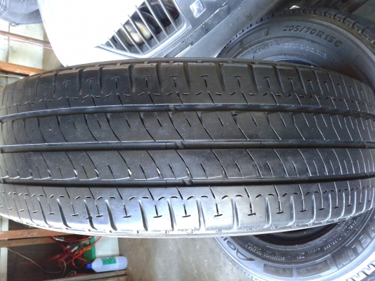 ขายยาง205 70 15 MICHELIN AGILS ปี12 ชุด3800