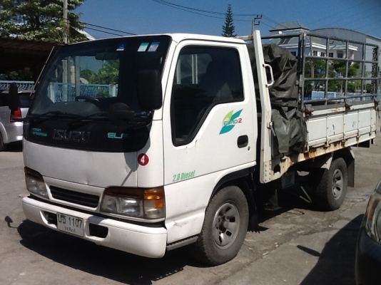 ขาย ISUZU 4 ล้อใหญ่ พร้อมเครน 1 ตัน ขาย ISUZU 4 ล้อใหญ่ พร้อมเครน 1 ตัน