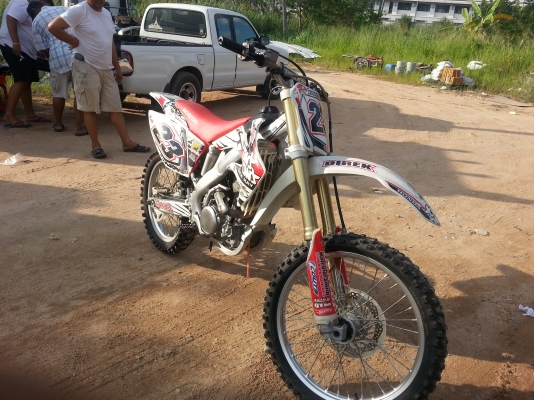 ขายด่วน ขี่ไม่ไหวรถแร็งมากตัวแต่งจากโรงงาน HONDA CRF250R