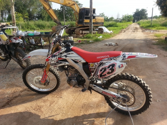 ขายด่วน ขี่ไม่ไหวรถแร็งมากตัวแต่งจากโรงงาน HONDA CRF250R