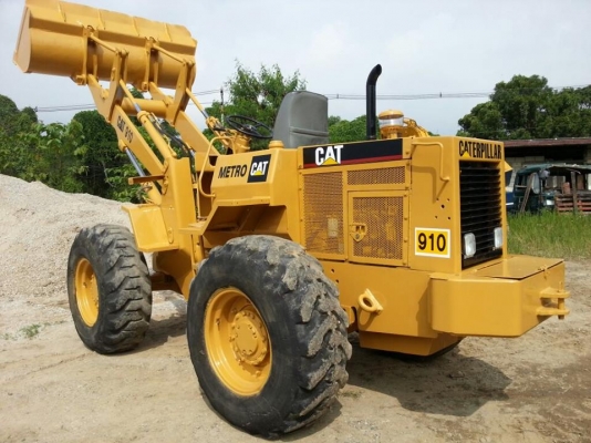 ขายขาดทุนด่วน  รถตัก910 580,000เหลือ480,000