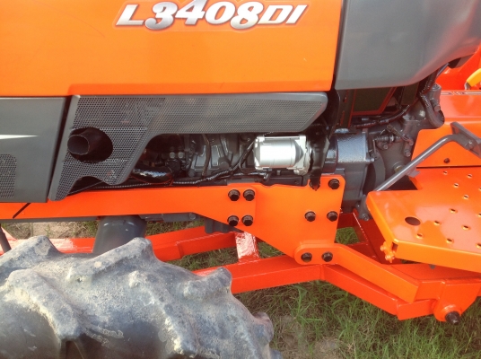 ปัญญาแทรคเตอร์มาแล้ว...จัดมาให้ครับ คูโบต้า L3408 DI พร้อมใบมีดคานล่าง  โรตาลี่ตราช้าง เล่มทะเบียนพร้อม จัดส่ง จ.ศรีสะเกษ