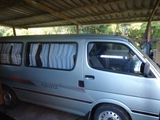 ขายรถตู้รุ่น HIACE ราคา290000 สนใจโทรมาคุยกันก่อนครับ ขายรถตู้รุ่น HIACE ราคา290000 สนใจโทรมาคุยกันก่อนครับ