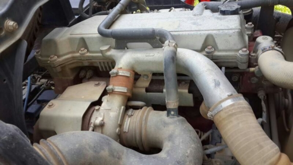 รถฮีโน่ 6 ล้อดั้ม  FC4J  170 แรงม้า ปี 49  ( รถวิ่ง 148,xxx กม. ) สนใจติดต่อ 081 - 6079515