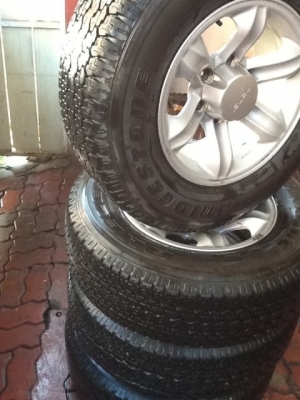 ขายล้อเล็บเหยี่ยว พร้อมยางสวยๆ ......... สวยๆ เชิญครับ ขายล้อเล็บเหยี่ยว พร้อมยางสวยๆ ......... สวยๆ เชิญครับ