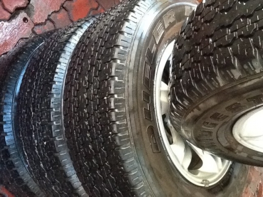 ขายล้อเล็บเหยี่ยว พร้อมยางสวยๆ ......... สวยๆ เชิญครับ ขายล้อเล็บเหยี่ยว พร้อมยางสวยๆ ......... สวยๆ เชิญครับ