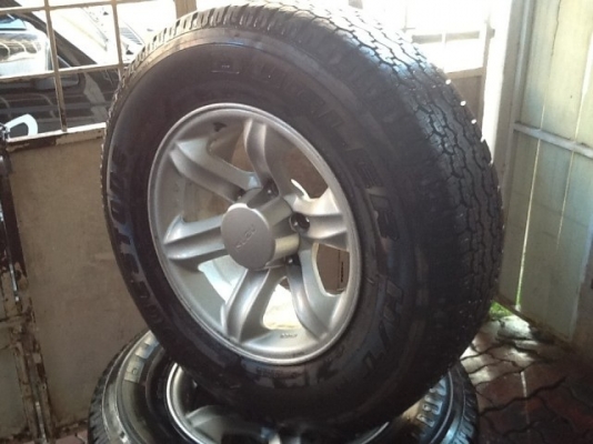 ขายล้อเล็บเหยี่ยว พร้อมยางสวยๆ ......... สวยๆ เชิญครับ