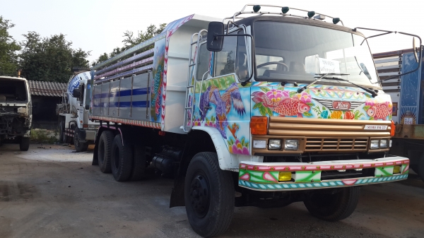 ขายด่วนรถบรรทุก 10  ล้อ 2 เพลาดั้ม มีสโล กระบะข้างเนียม