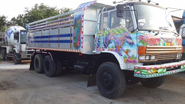 ขายด่วนรถบรรทุก 10 ล้อ 2 เพลาดั้ม มีสโล กระบะข้างเนียม ขายด่วนรถบรรทุก 10 ล้อ 2 เพลาดั้ม มีสโล กระบะข้างเนียม