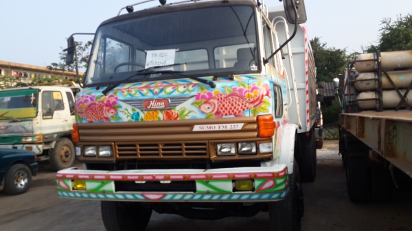 ขายด่วนรถบรรทุก 10 ล้อ 2 เพลาดั้ม มีสโล กระบะข้างเนียม ขายด่วนรถบรรทุก 10 ล้อ 2 เพลาดั้ม มีสโล กระบะข้างเนียม