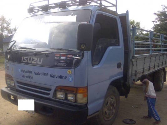 ISUZU NPR 120 แรง ยาว 5 เมตร ห้างแท้