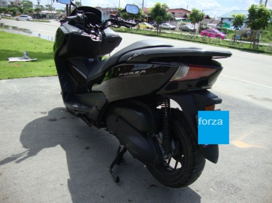 ขาย HONDA FORZA 300i 2013 สีดำเงา 130000.- ขาย HONDA FORZA 300i 2013 สีดำเงา 130000.-
