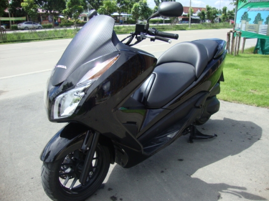 ขาย HONDA FORZA 300i 2013 สีดำเงา 130000.- ขาย HONDA FORZA 300i 2013 สีดำเงา 130000.-